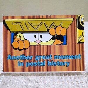 Vintage Garfield Jim Davis ANOTHER GREAT MOMENT IN POSTAL HISTORY Postcard Unp